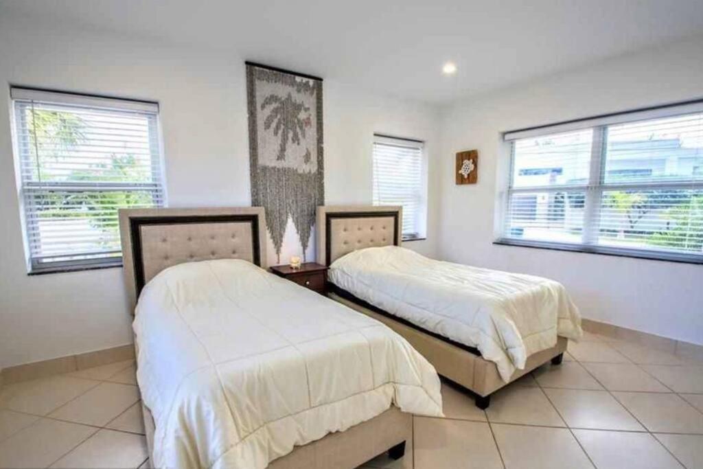 Swaying Palm Beach House Fort Lauderdale Esterno foto